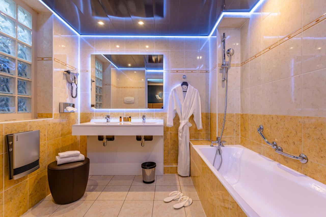 Junior Suite - Access to swimming pool/fitness included